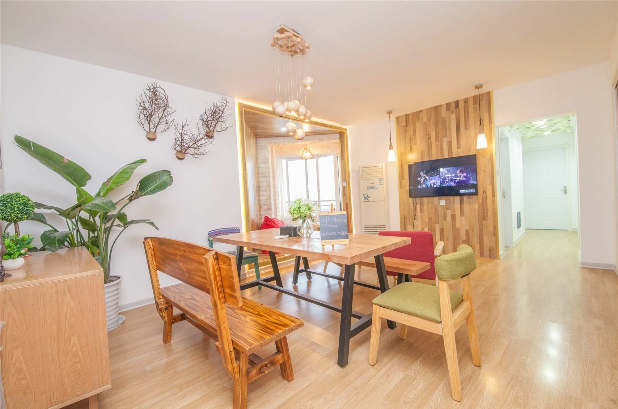Warm Island Xujiahui 4 Bedroom